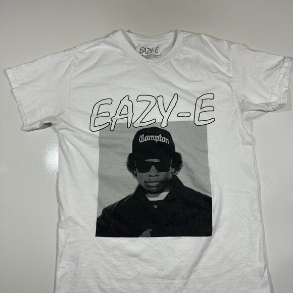 Eazy-E Short Sleeve Graphic T-shirt Men Small - Picture 1 of 5